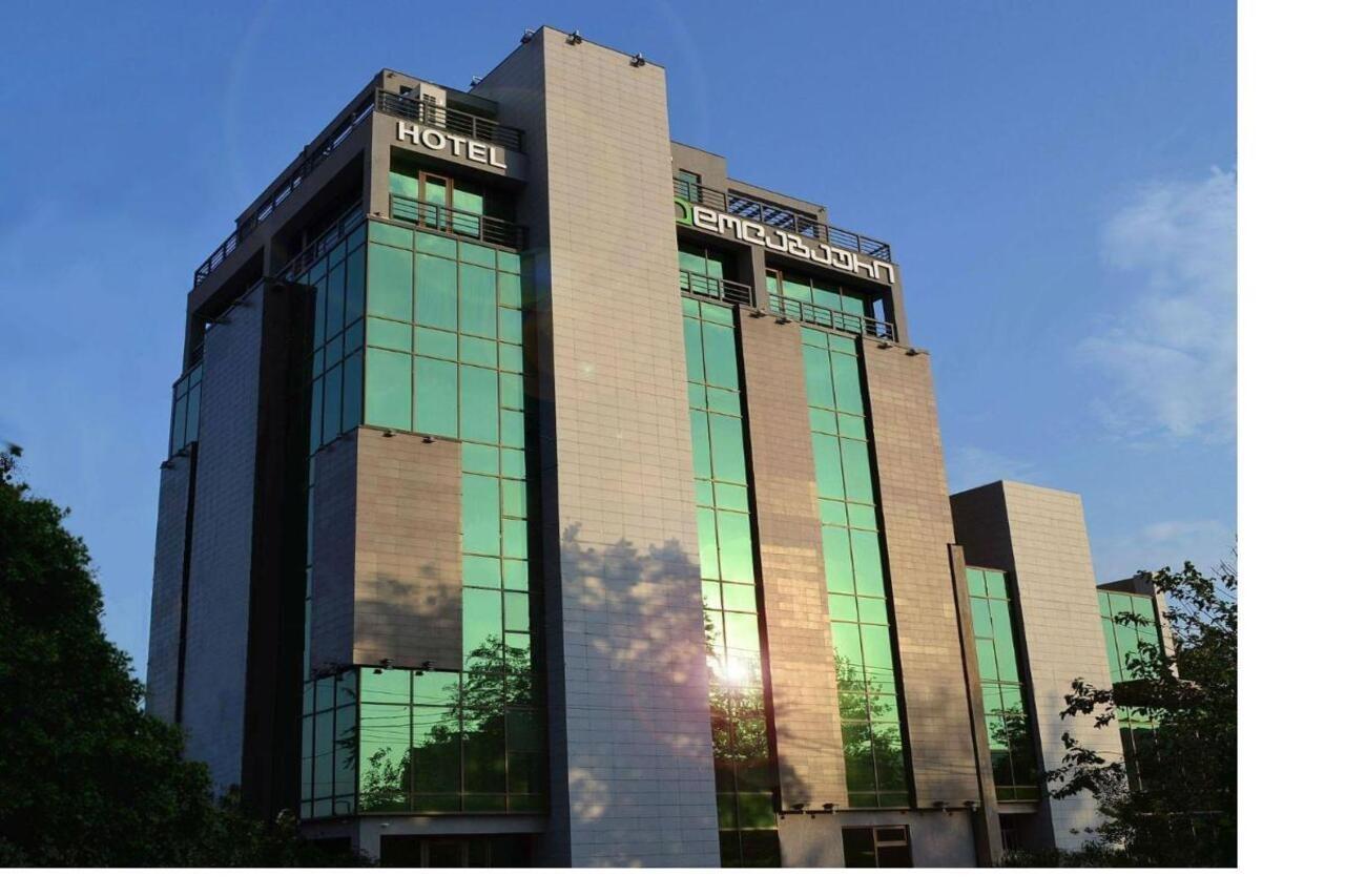 Dolabauri Hotel Тбилиси Екстериор снимка
